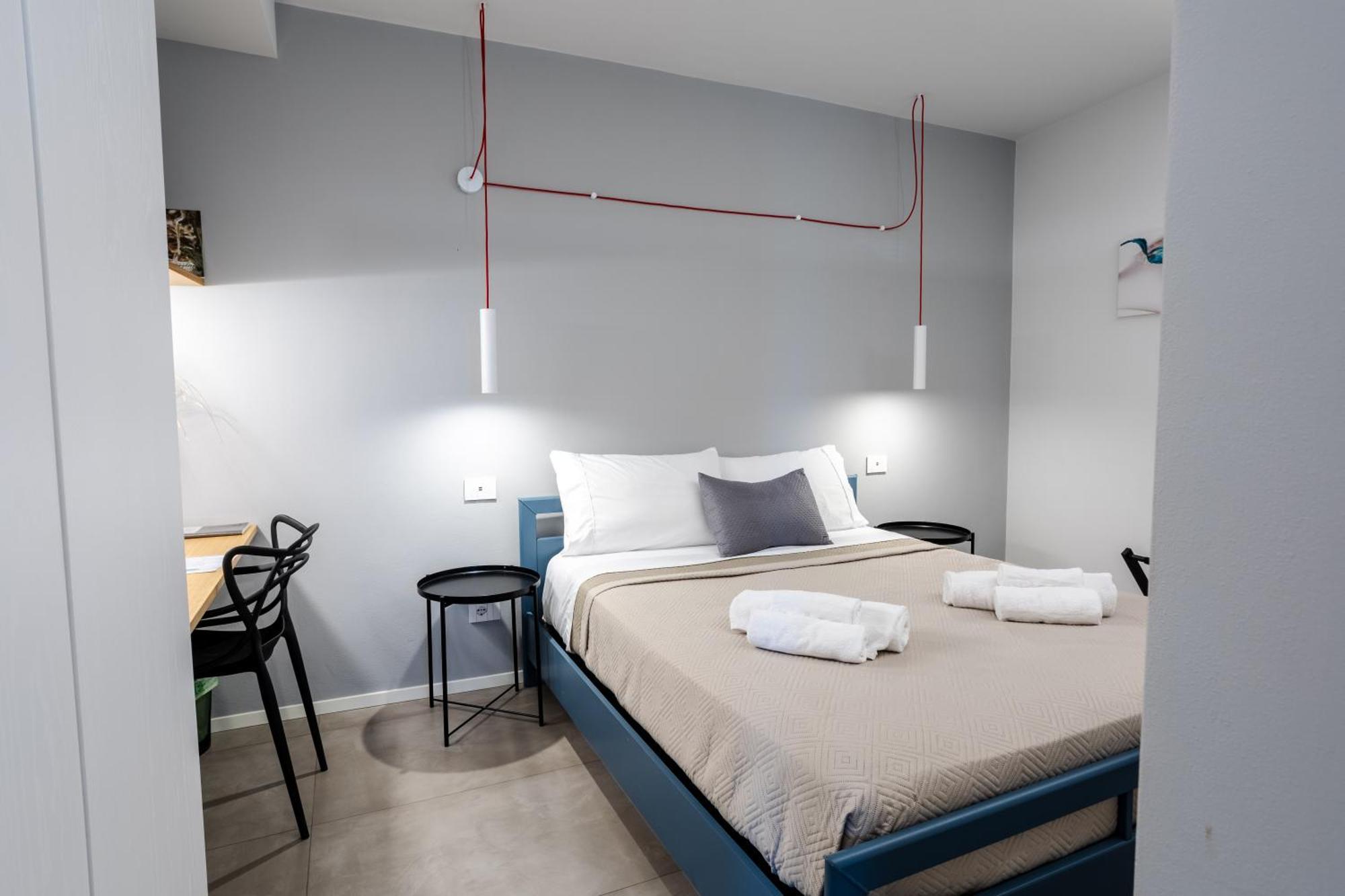 カステルブオーノ Porta San Paolo Houseアパートホテル エクステリア 写真
