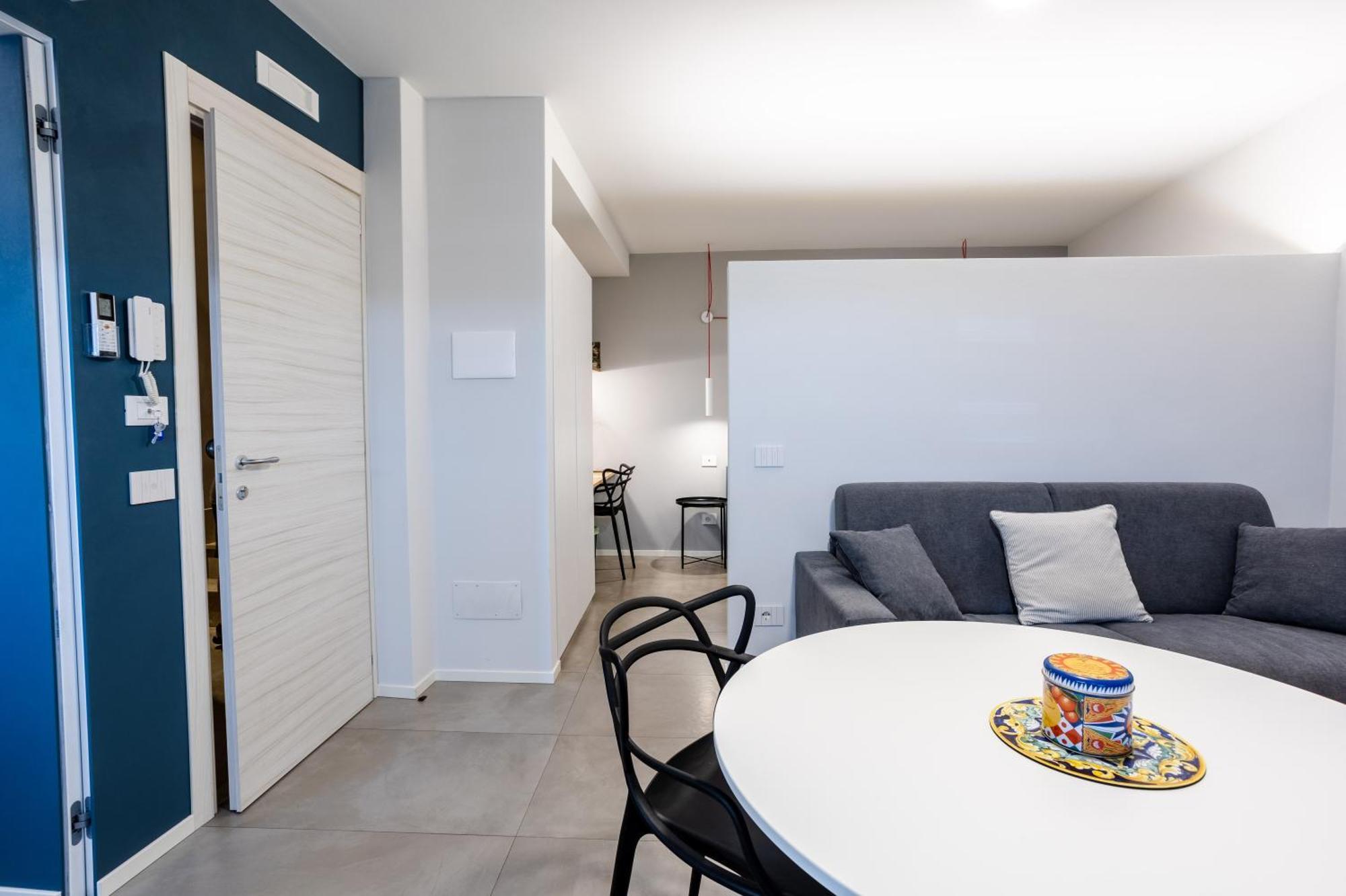 カステルブオーノ Porta San Paolo Houseアパートホテル エクステリア 写真